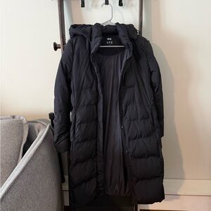 Uniqlo Black Puffer Coat, XS